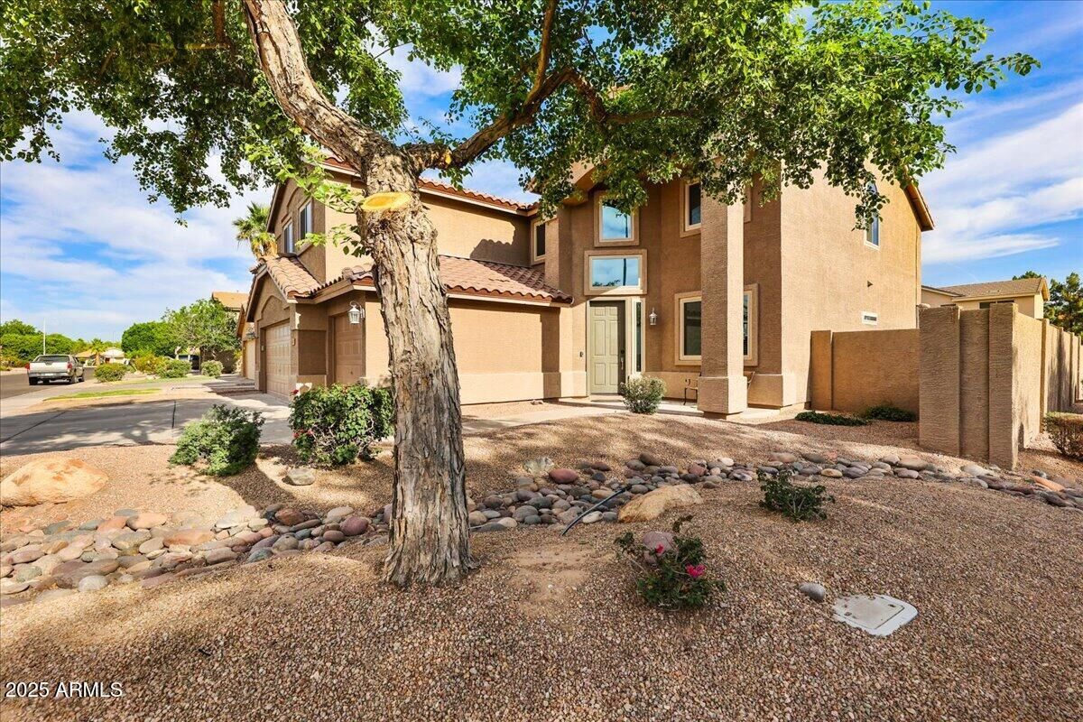 Property Photo: 462 W Myrtle Drive AZ 85248