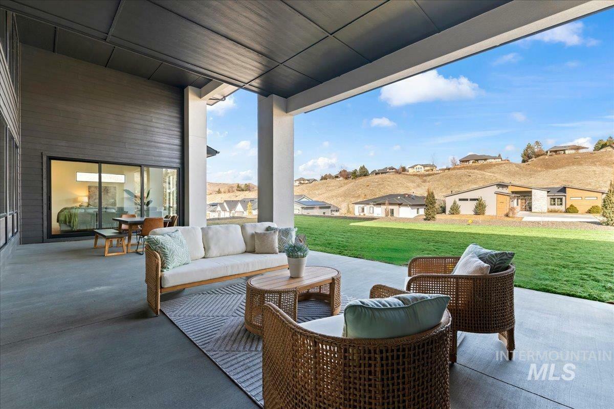 Property Photo: 4502 N Accipiter Way ID 83703