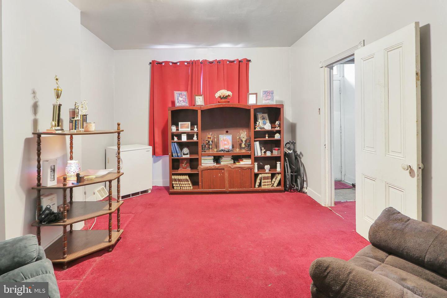 Property Photo: 434 W Penn Street PA 19144