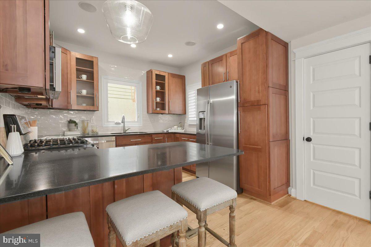 Property Photo: 1908 N Nelson Street VA 22207
