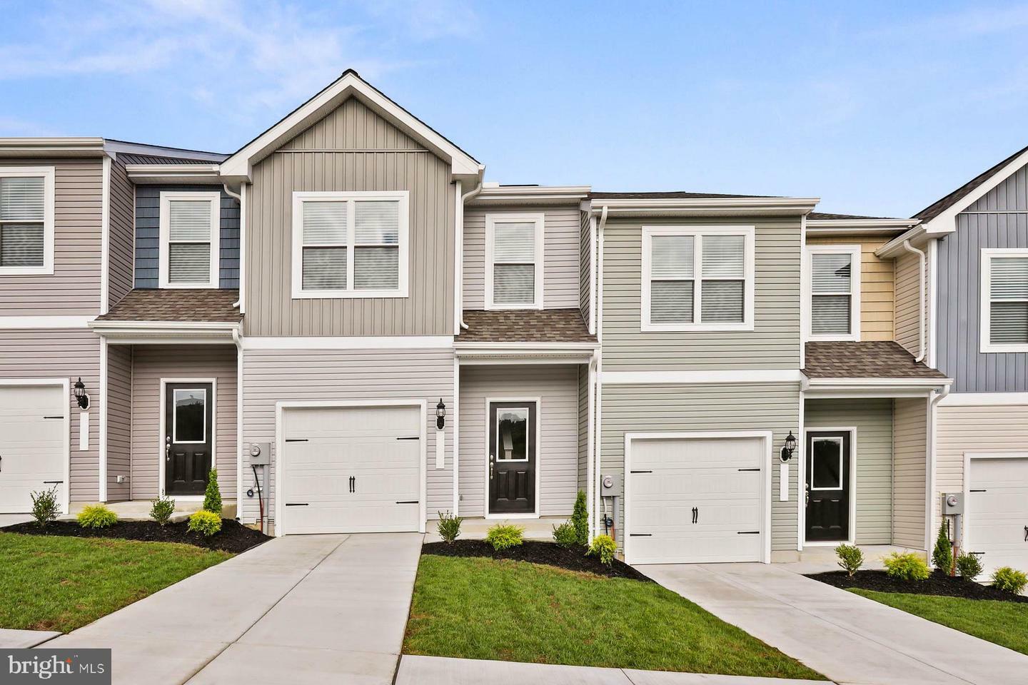 61 Cranston Court  Falling Waters WV 25419 photo