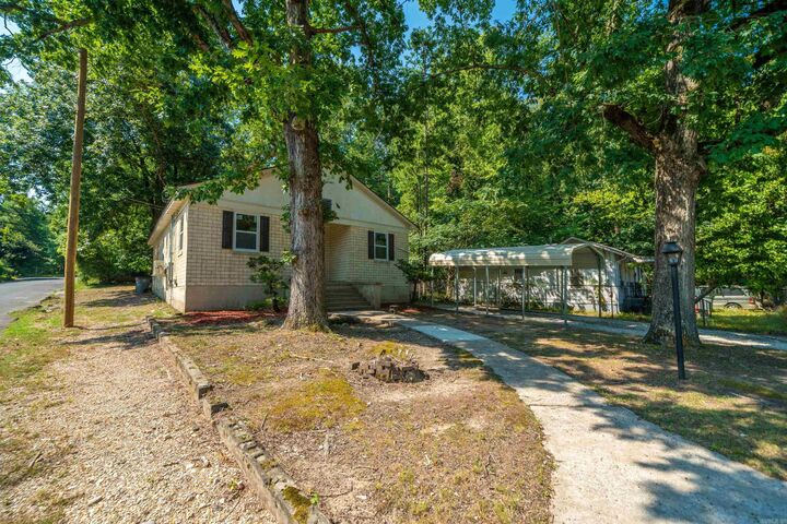 Property Photo:  301 Walter Street  AR 71901 