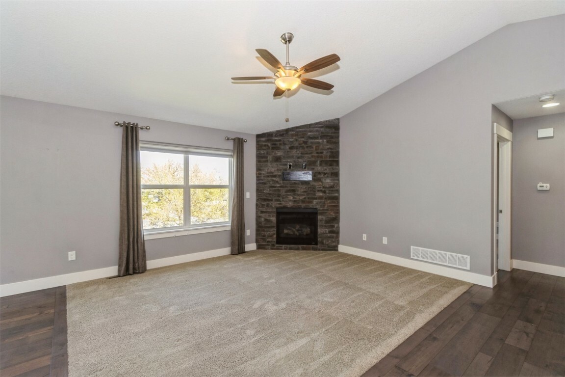 Property Photo: 3516 Pioneer Ave SE IA 52403