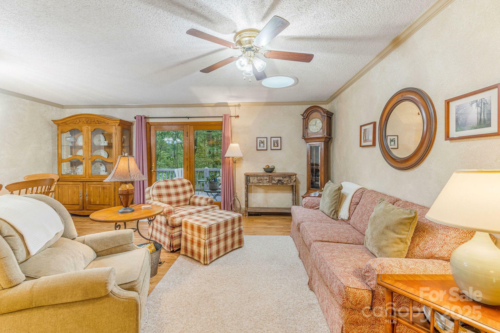Property Photo: 16 Jonway Court NC 28715