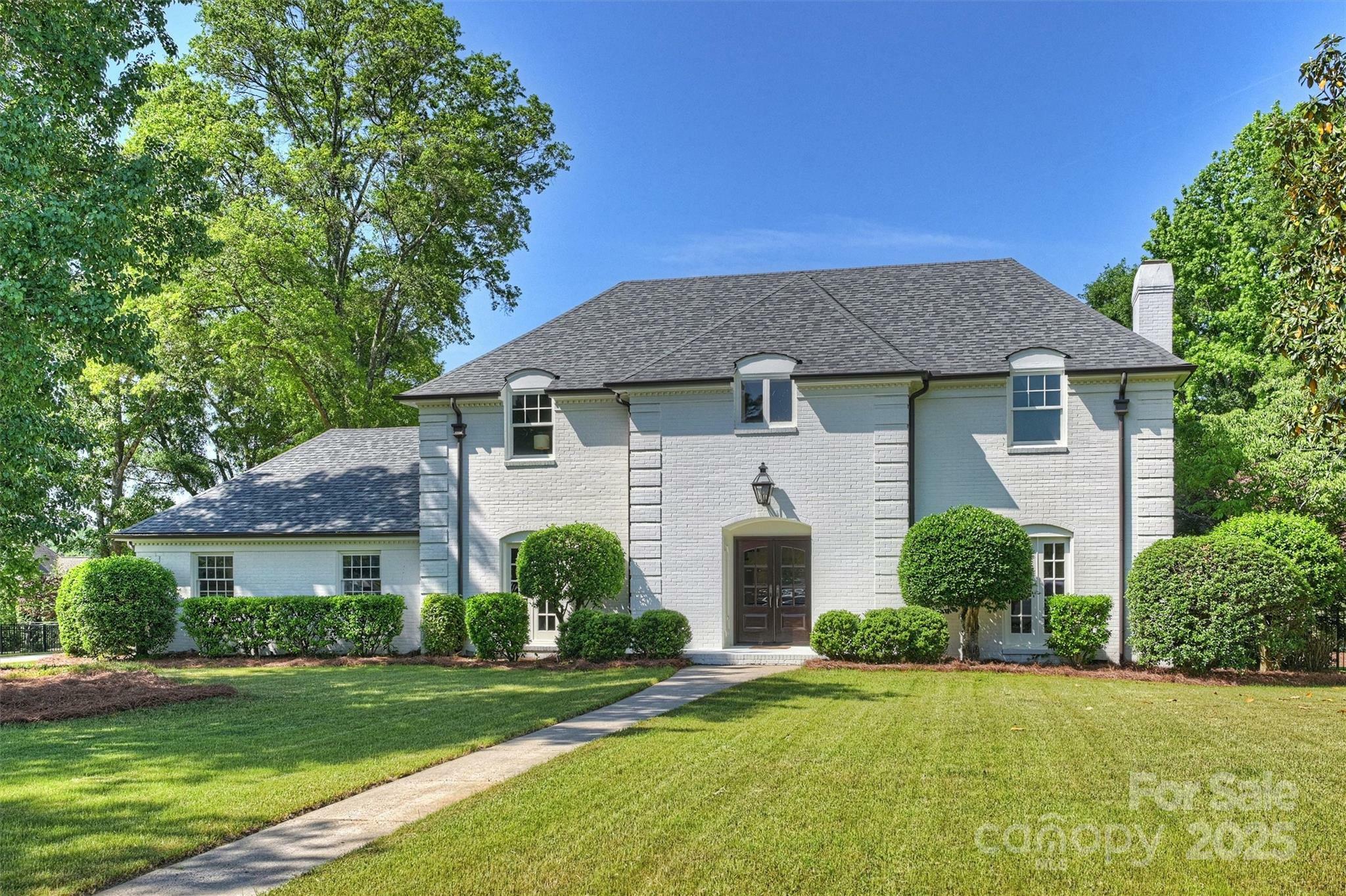 Property Photo: 5806 Bentway Drive NC 28226