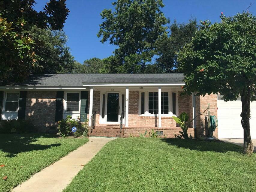 Property Photo: 1010 Foxcroft Road SC 29412