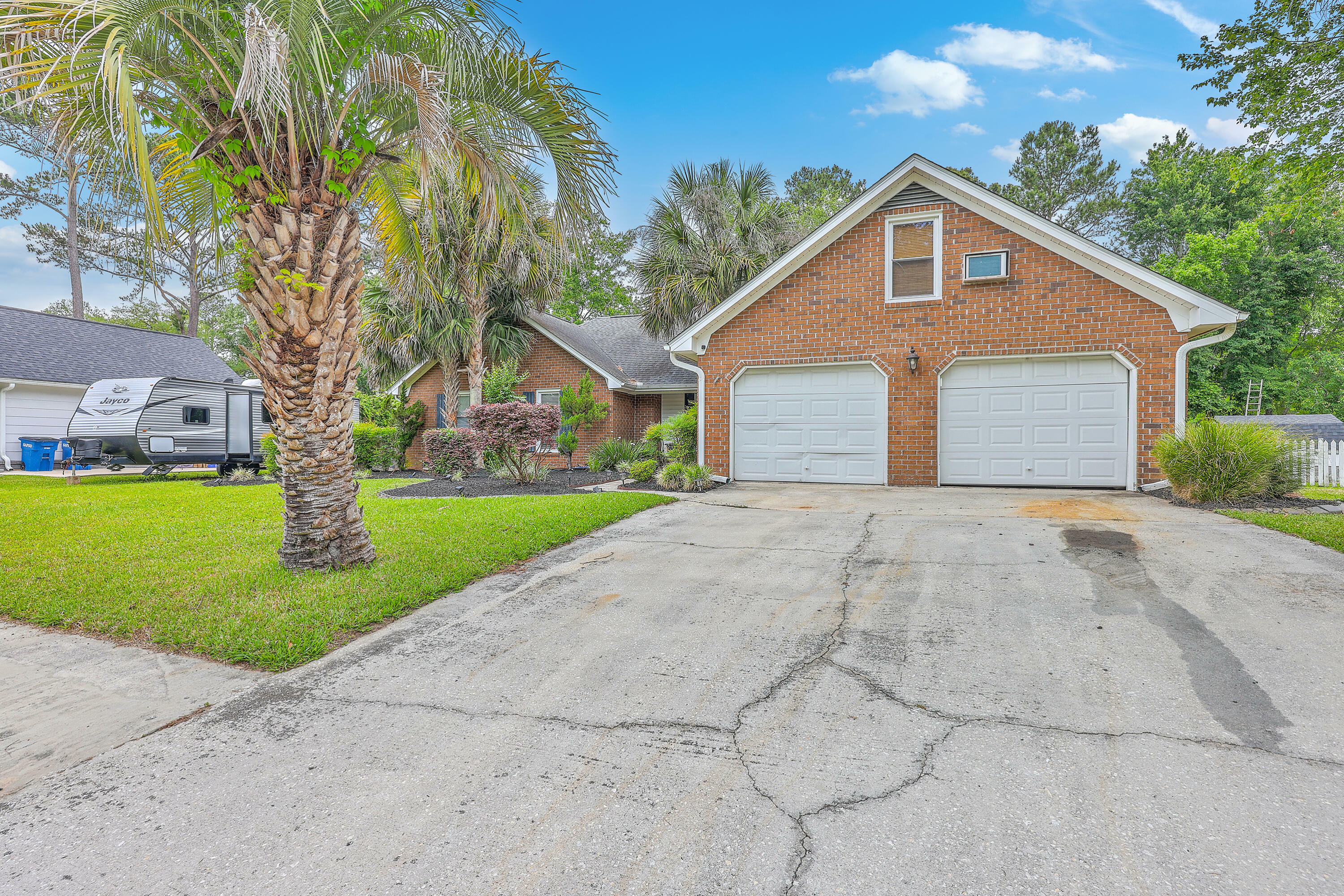 Property Photo: 2120 Fife Lane SC 29414