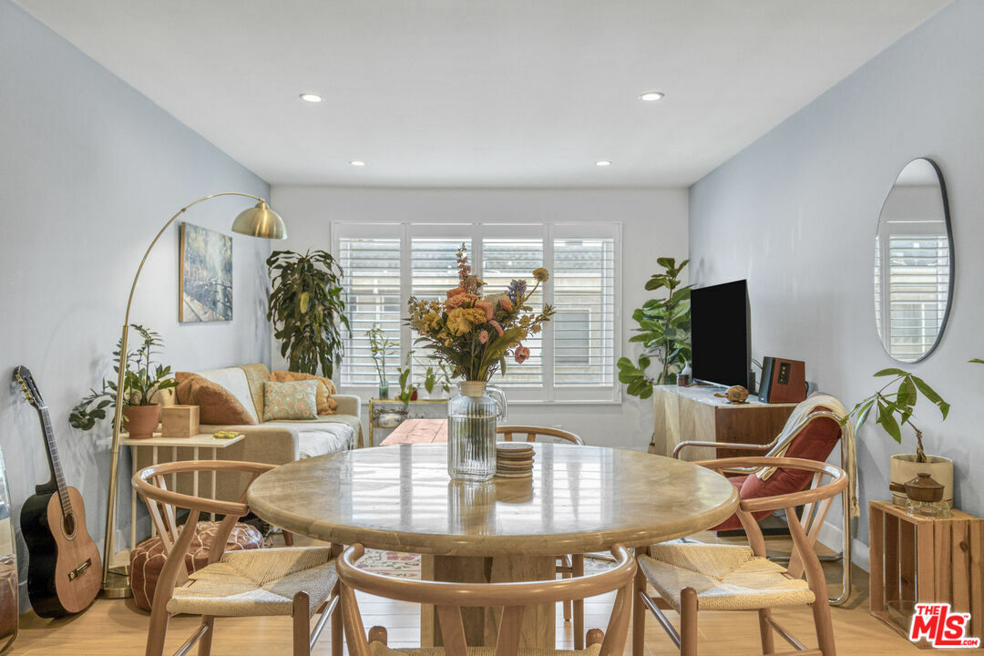 Property Photo: 5031 Denny Ave CA 91601