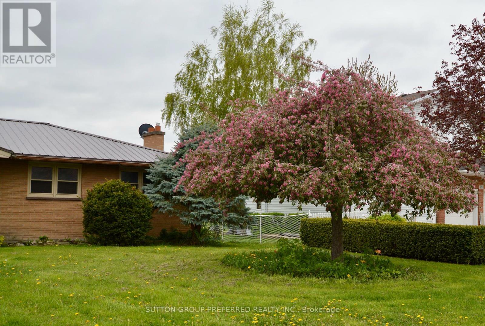 Property Photo: 258 Miller Road ON N0L 1J0