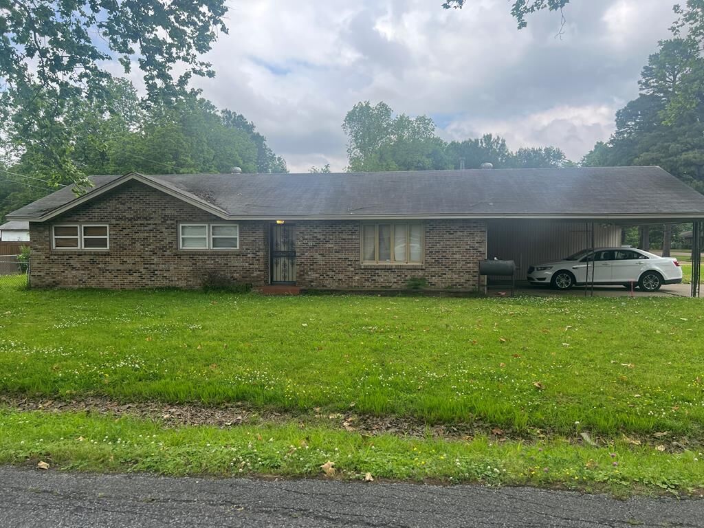 Property Photo:  309 Dover Road  AR 72301 
