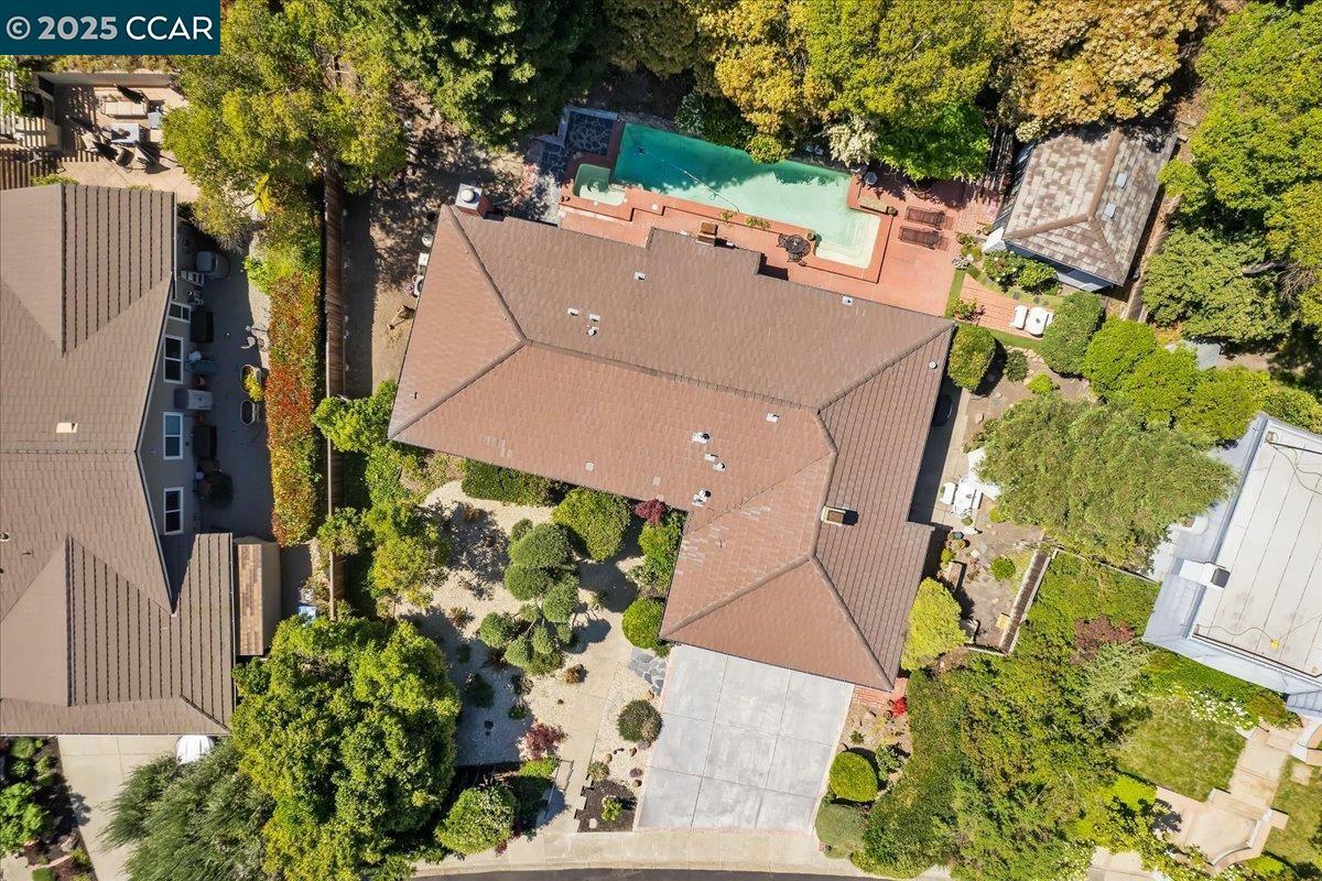 Property Photo: 819 El Quanito CA 94526