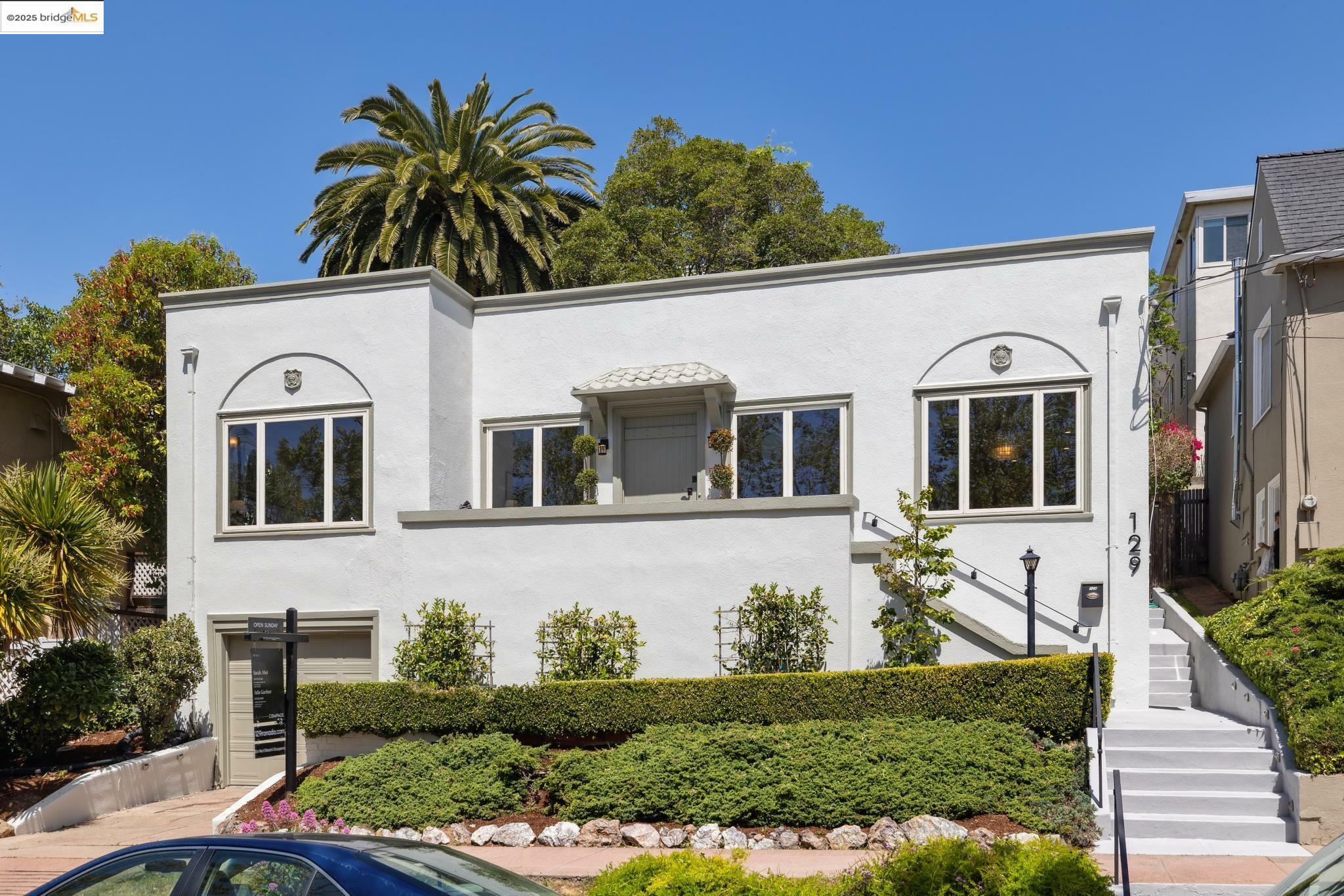 Property Photo: 129 Ronada Ave CA 94611