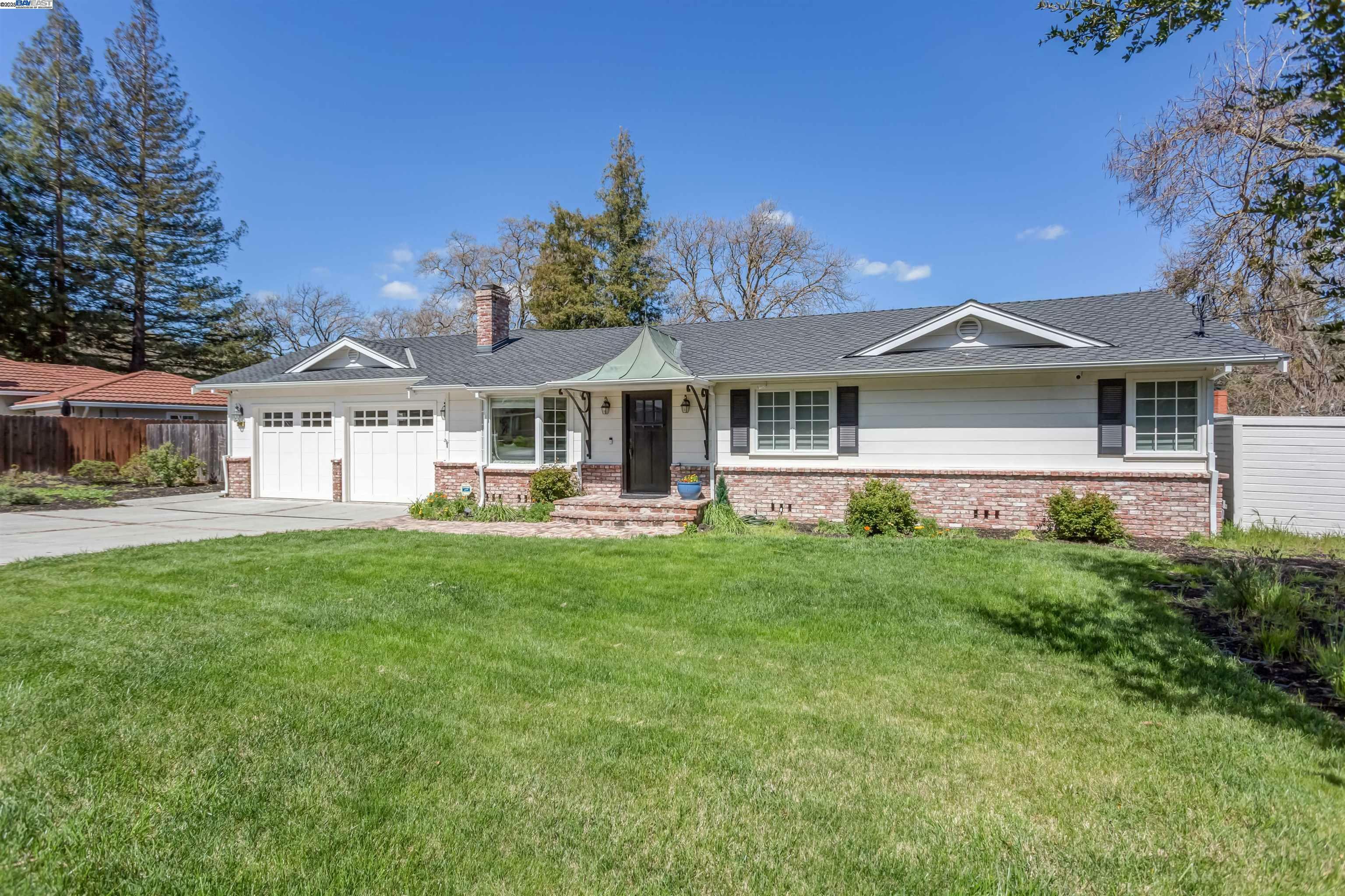 3252 Woodview Dr  Lafayette CA 94549 photo