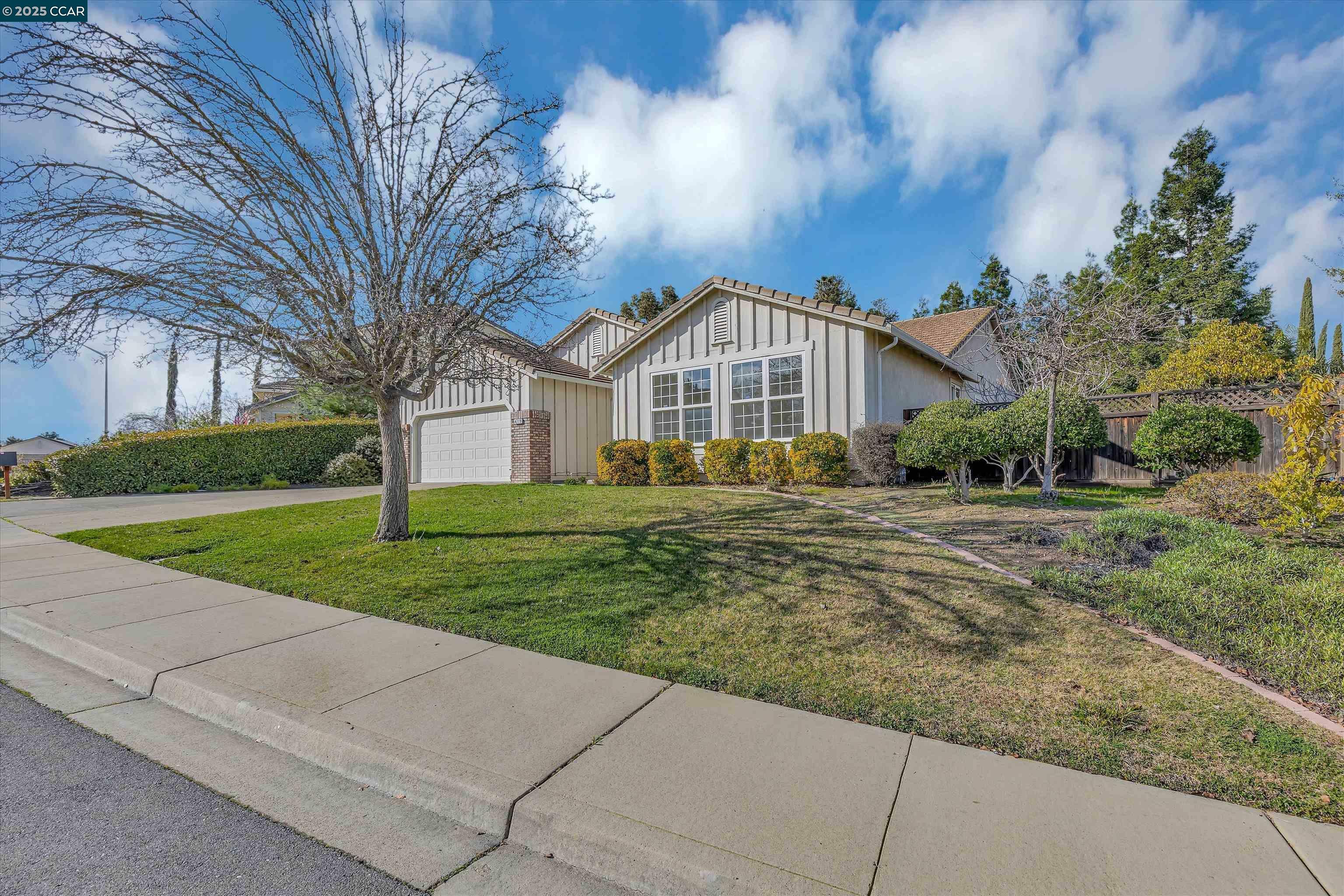 Property Photo: 4719 Golden Bear Dr CA 94531