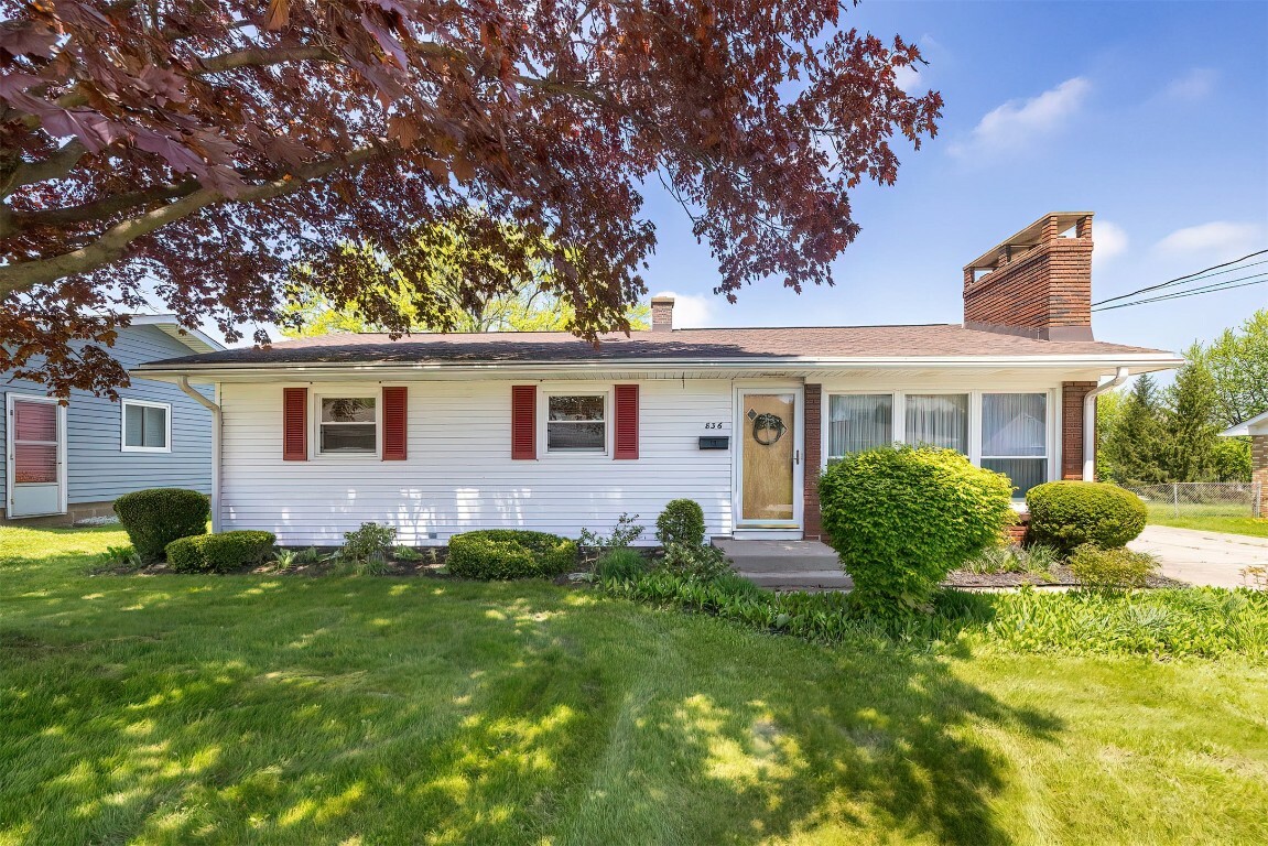 Property Photo: 836 E 43rd Street PA 16504