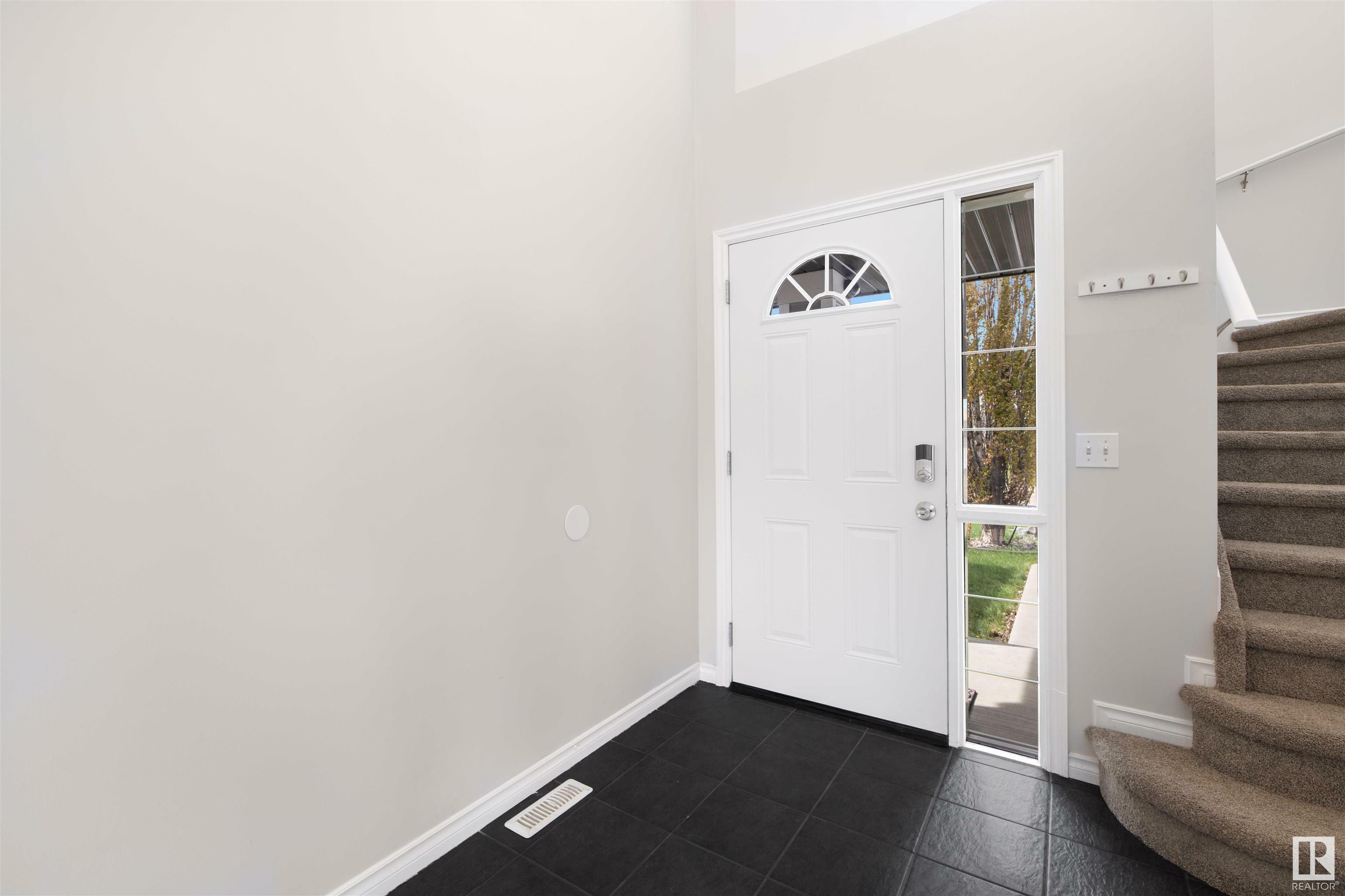 Photo de la propriété: 707 Hudson Place NW AB T6V 1N6