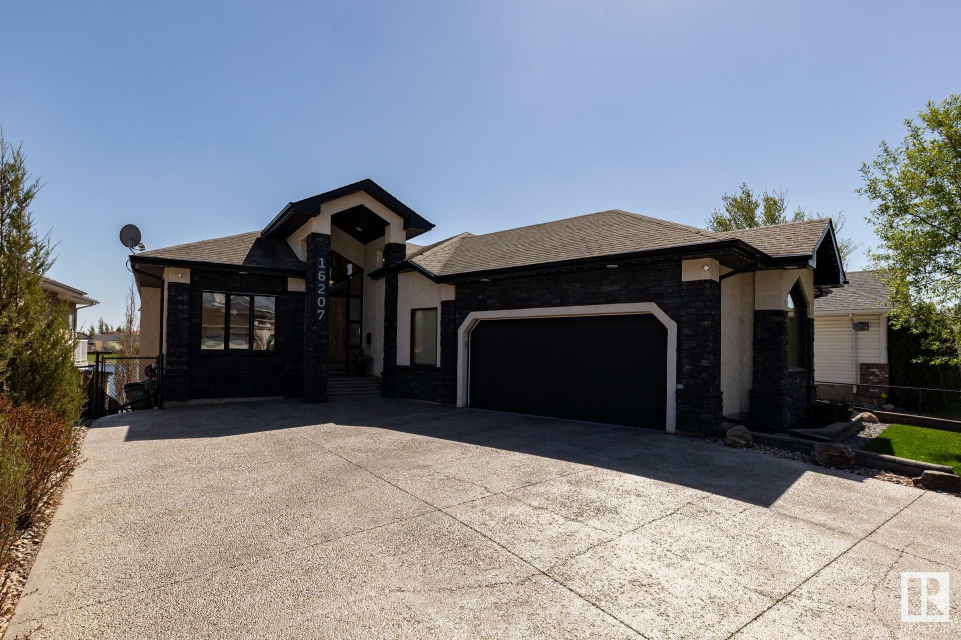 Property Photo: 16207 89 Street NW AB T5Z 3M3