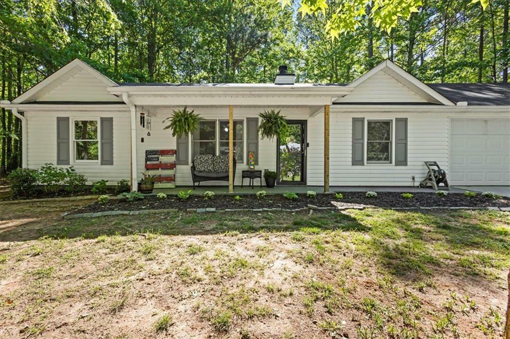 Property Photo: 121 Danielle Court GA 30180