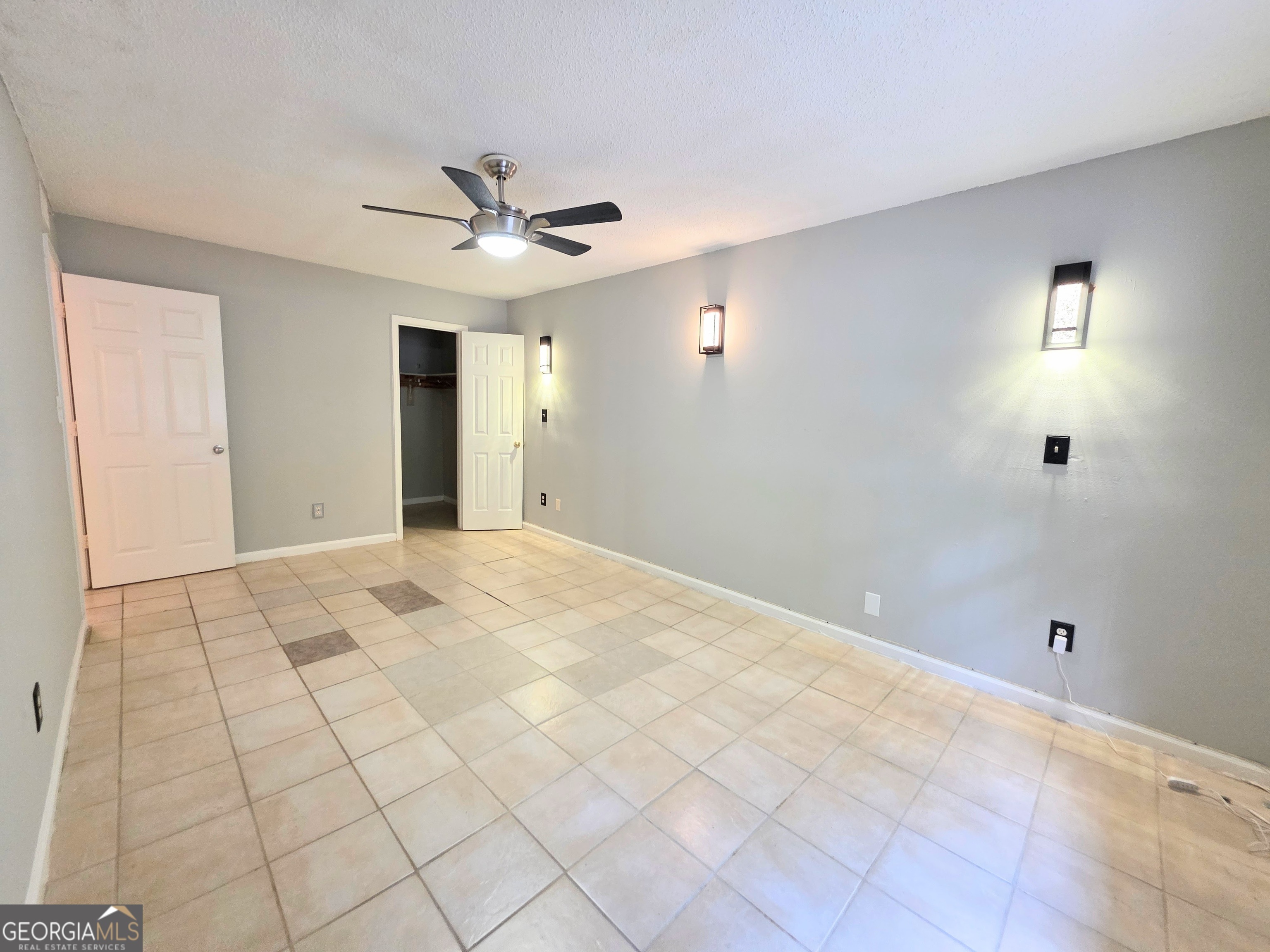 Property Photo: 1212 Utoy Springs Road 46 GA 30331