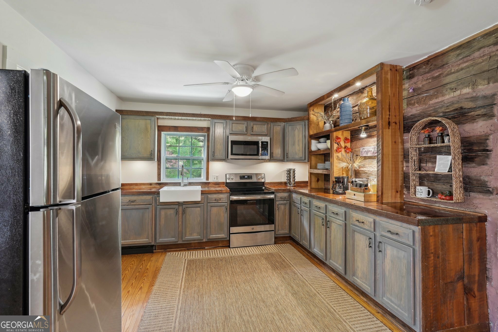 Property Photo: 1886 Long Branch Road GA 30533