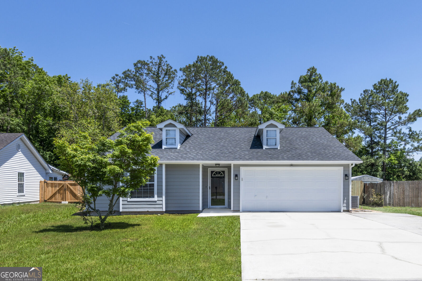 Property Photo:  118 Lake Ashley Drive  GA 31548 