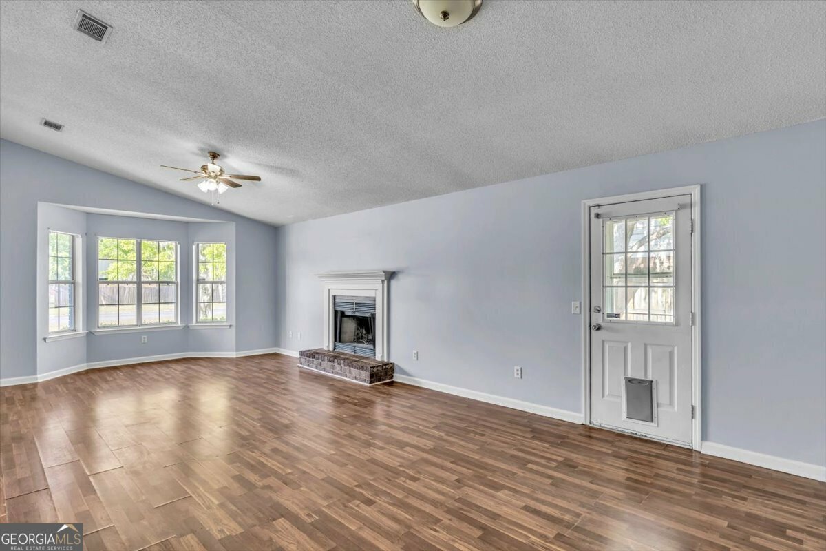Property Photo: 1424 Paul Caswell Boulevard GA 31313