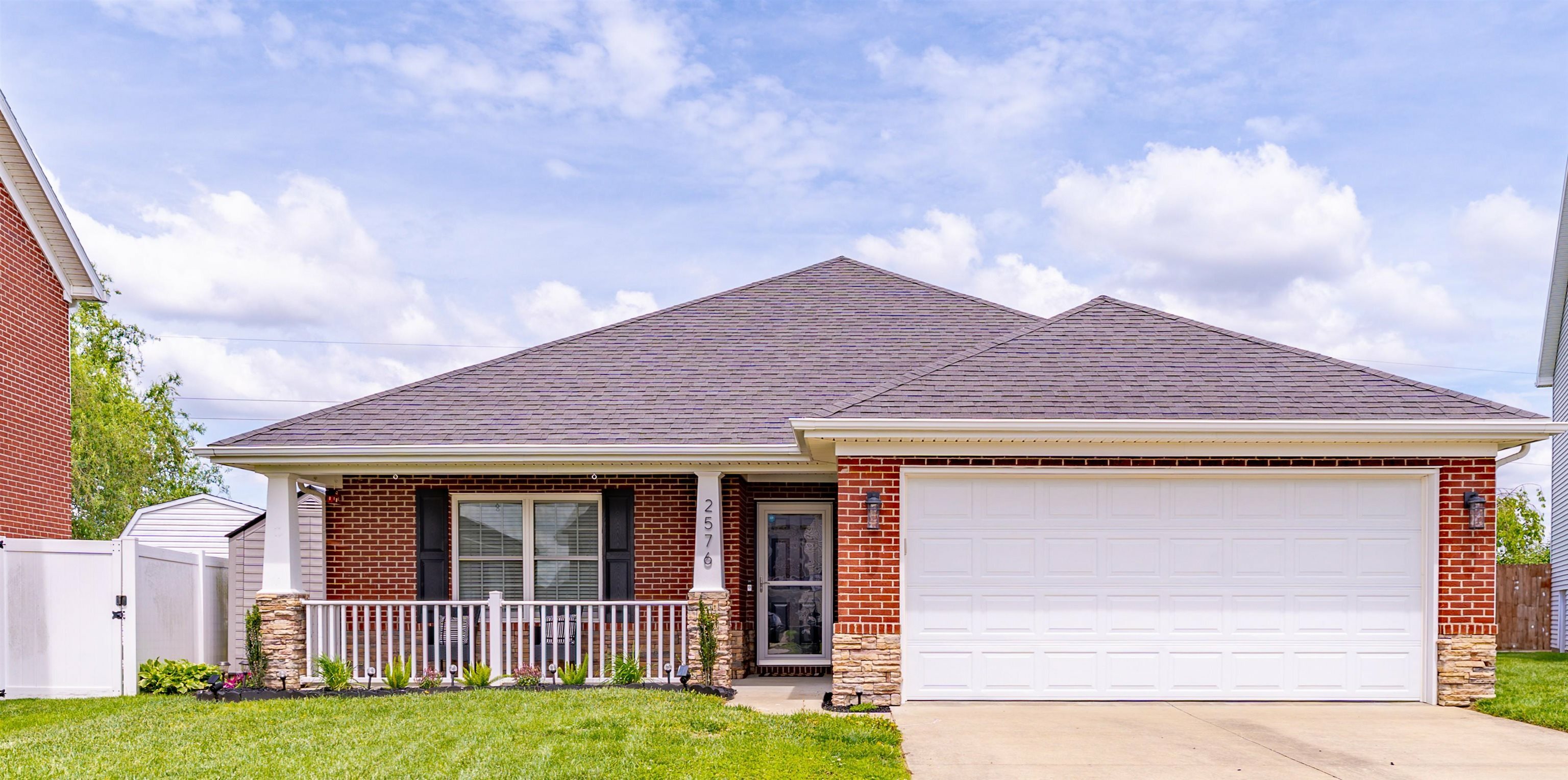 Property Photo: 2576 Palomino Place KY 42301