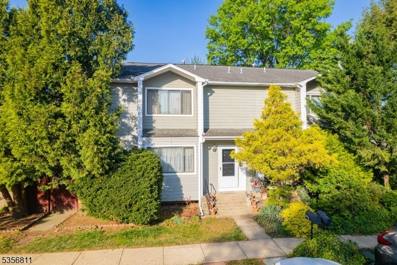 39 Gary Ct  South Brunswick Twp. NJ 08810 photo