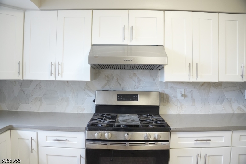 Property Photo: 786 Summer Ave 5B NJ 07104
