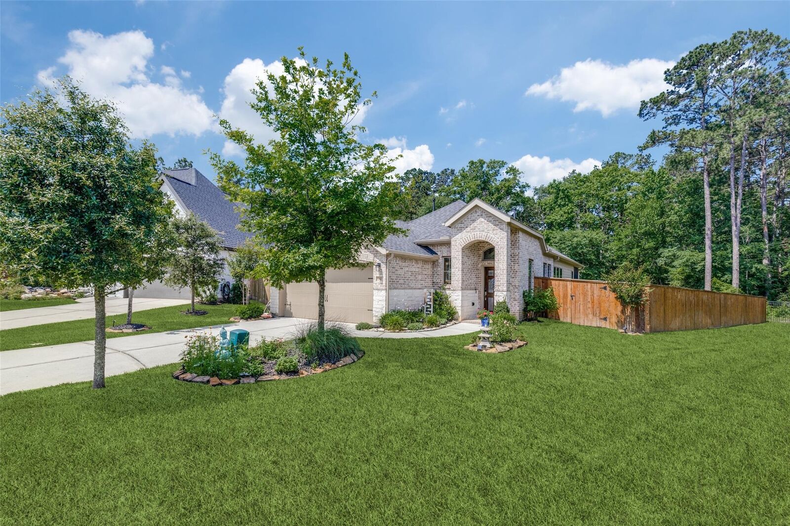 Property Photo:  342 Topper Pines Drive  TX 77316 