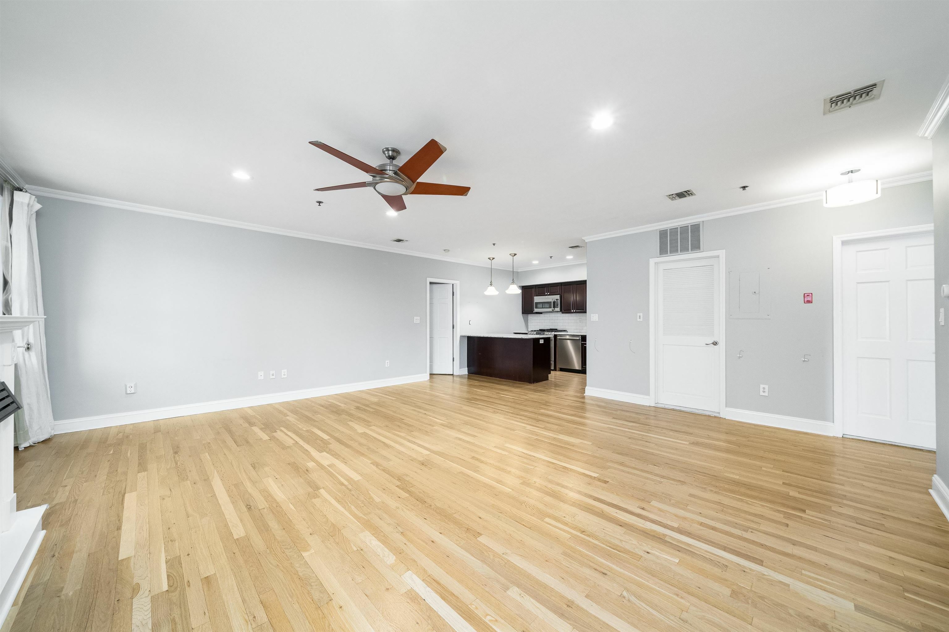 Property Photo: 452 2nd St 6 NJ 07030