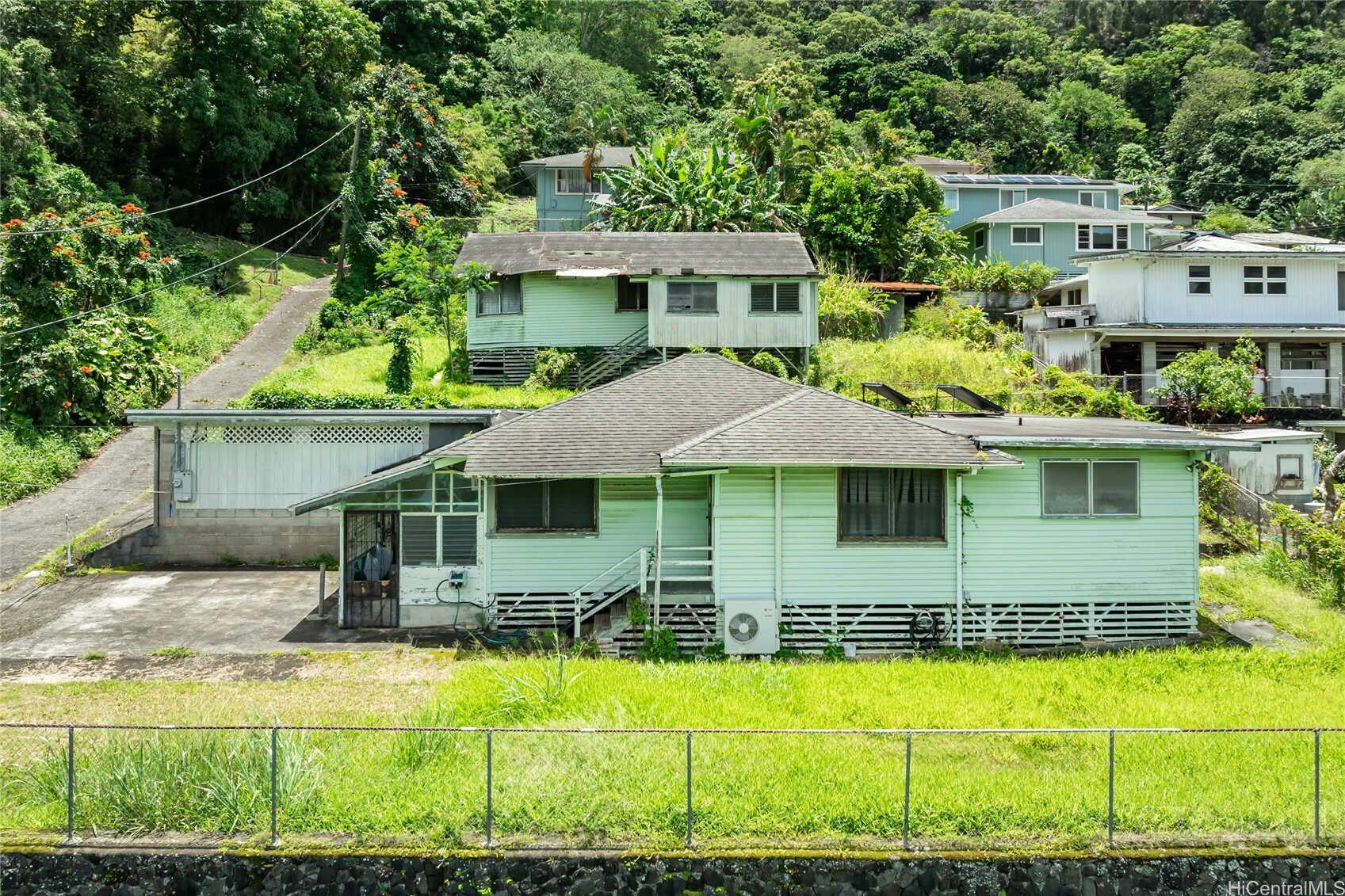 2871-F Kalihi Street  Honolulu HI 96819 photo