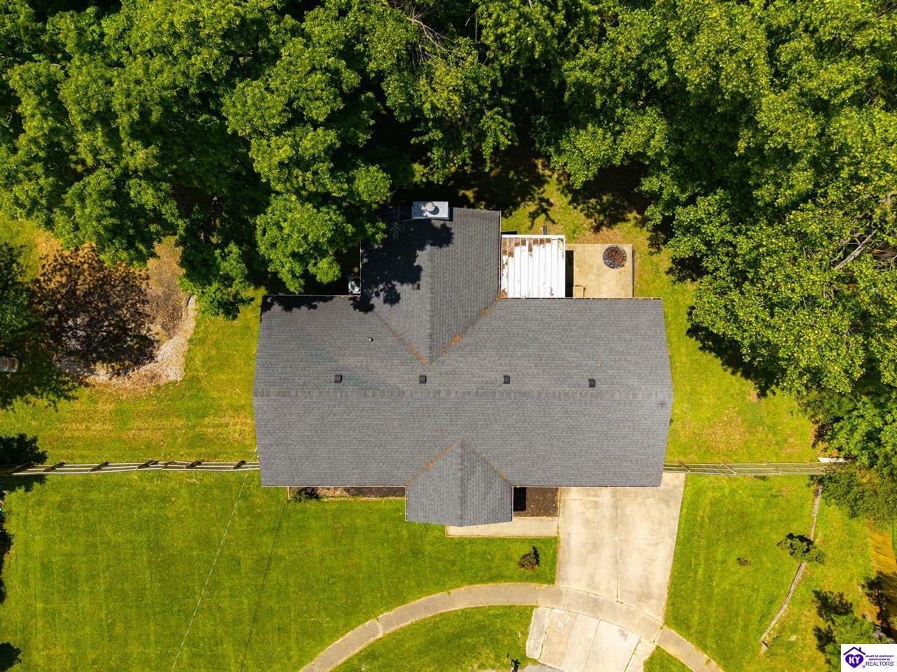 Property Photo: 806 Yates Drive KY 40160