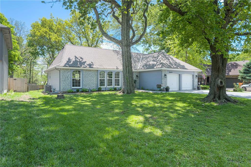 Property Photo:  8605 W 71st Street  KS 66204 