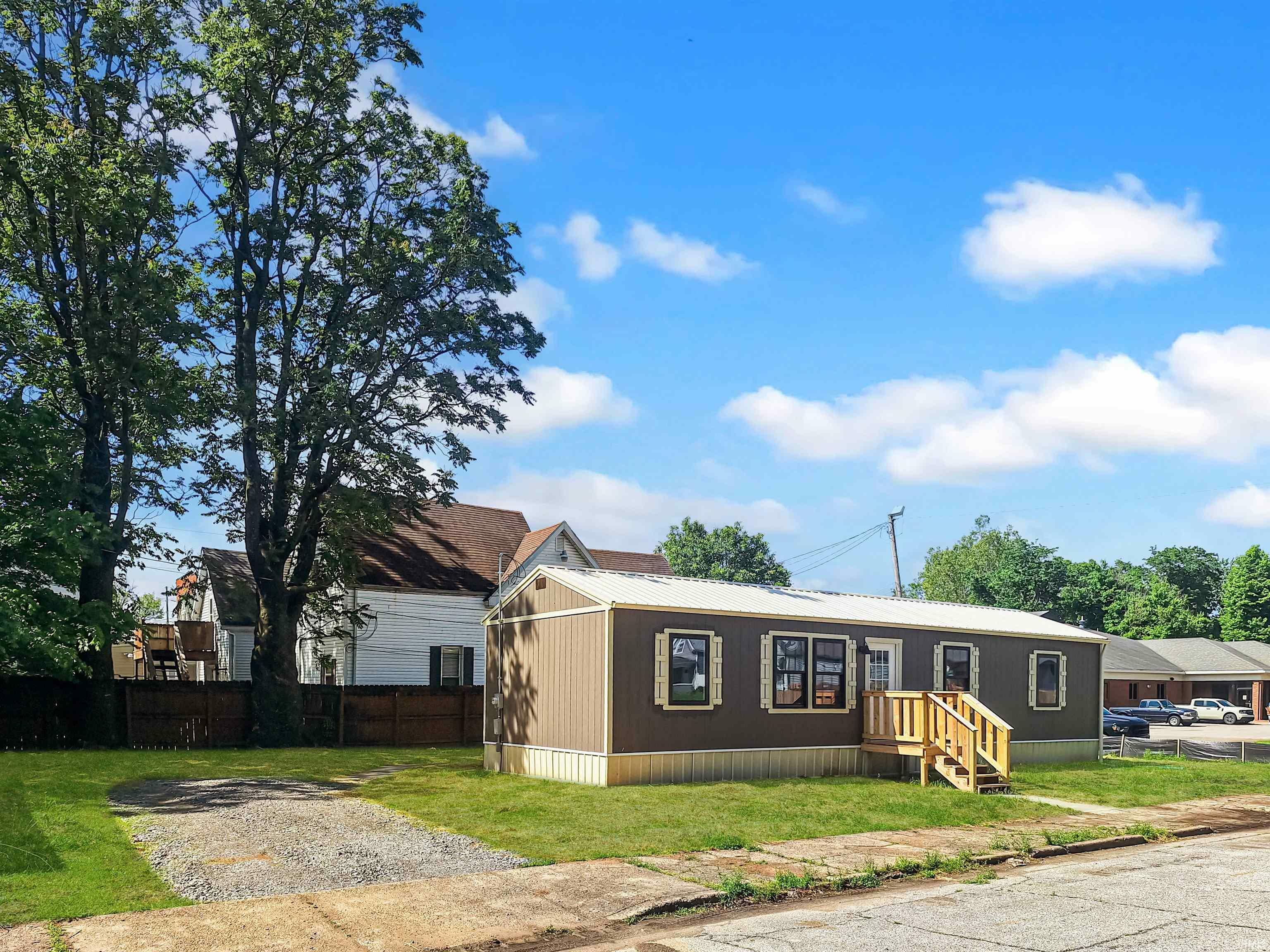 Property Photo:  319 N Fourth Avenue  IN 47710 