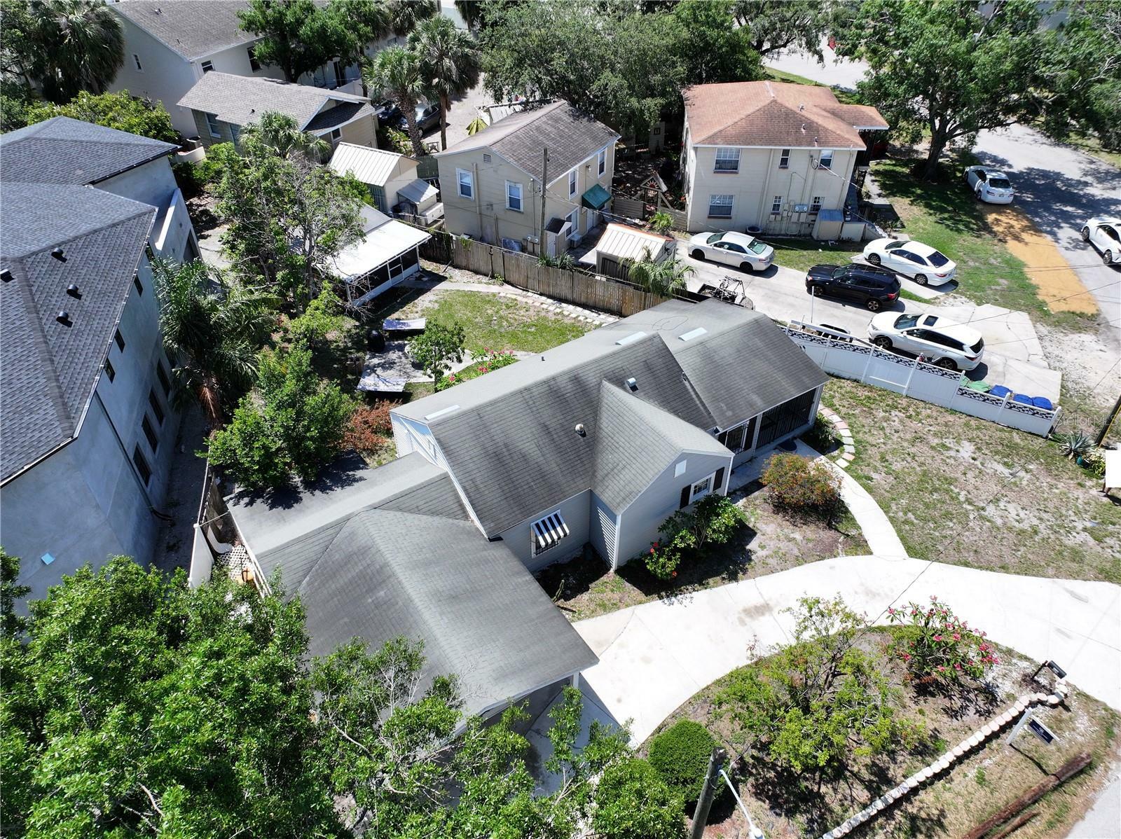 Property Photo: 116 S Arrawana Avenue FL 33609