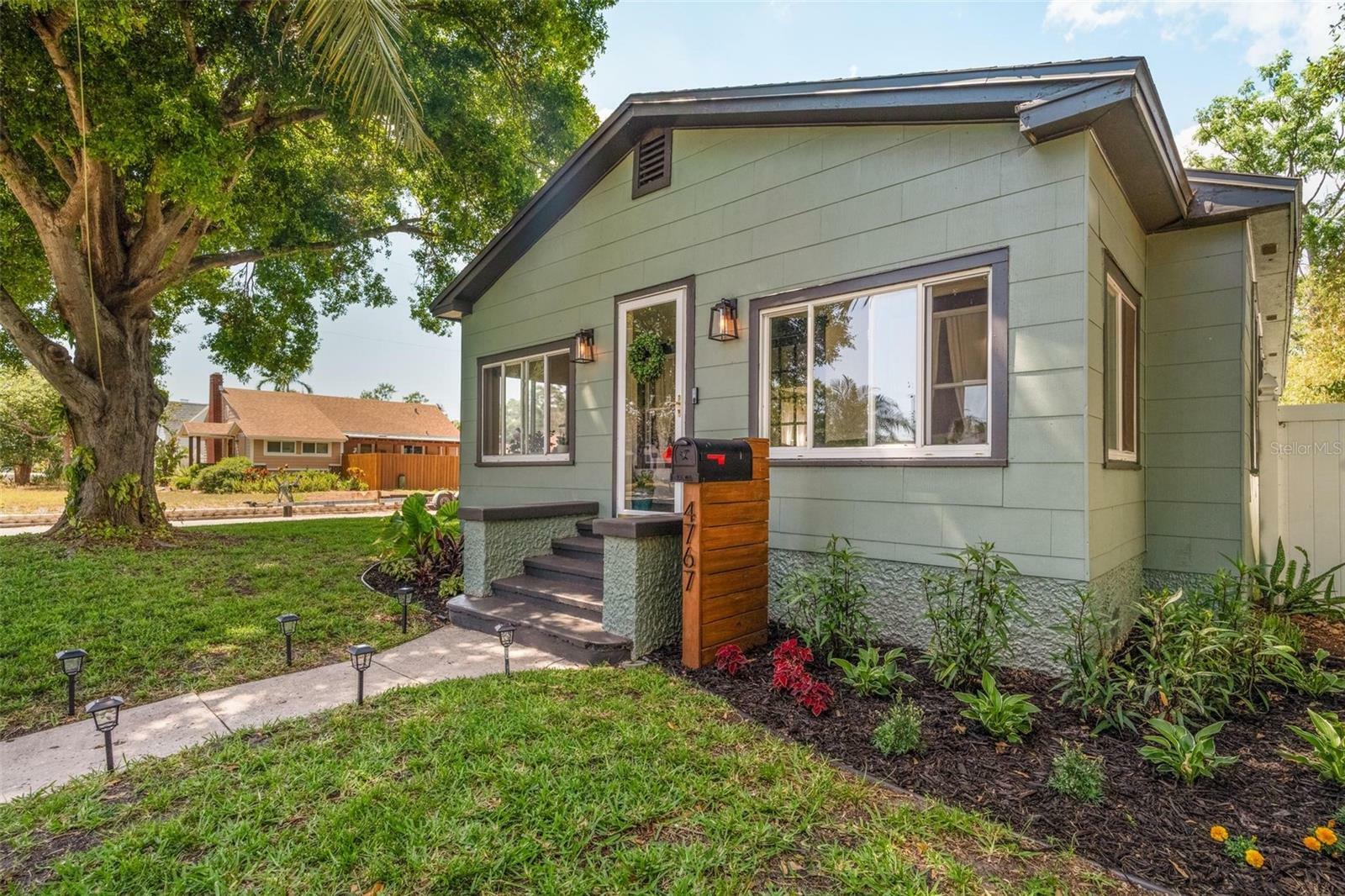 Property Photo: 4767 6th Avenue N FL 33713