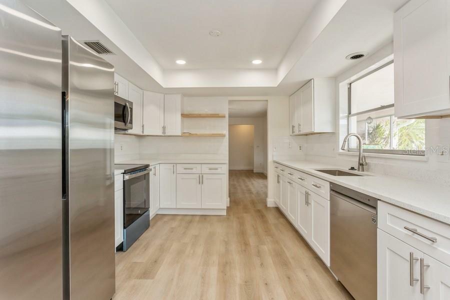 Property Photo: 2146 Waterside Drive FL 33764