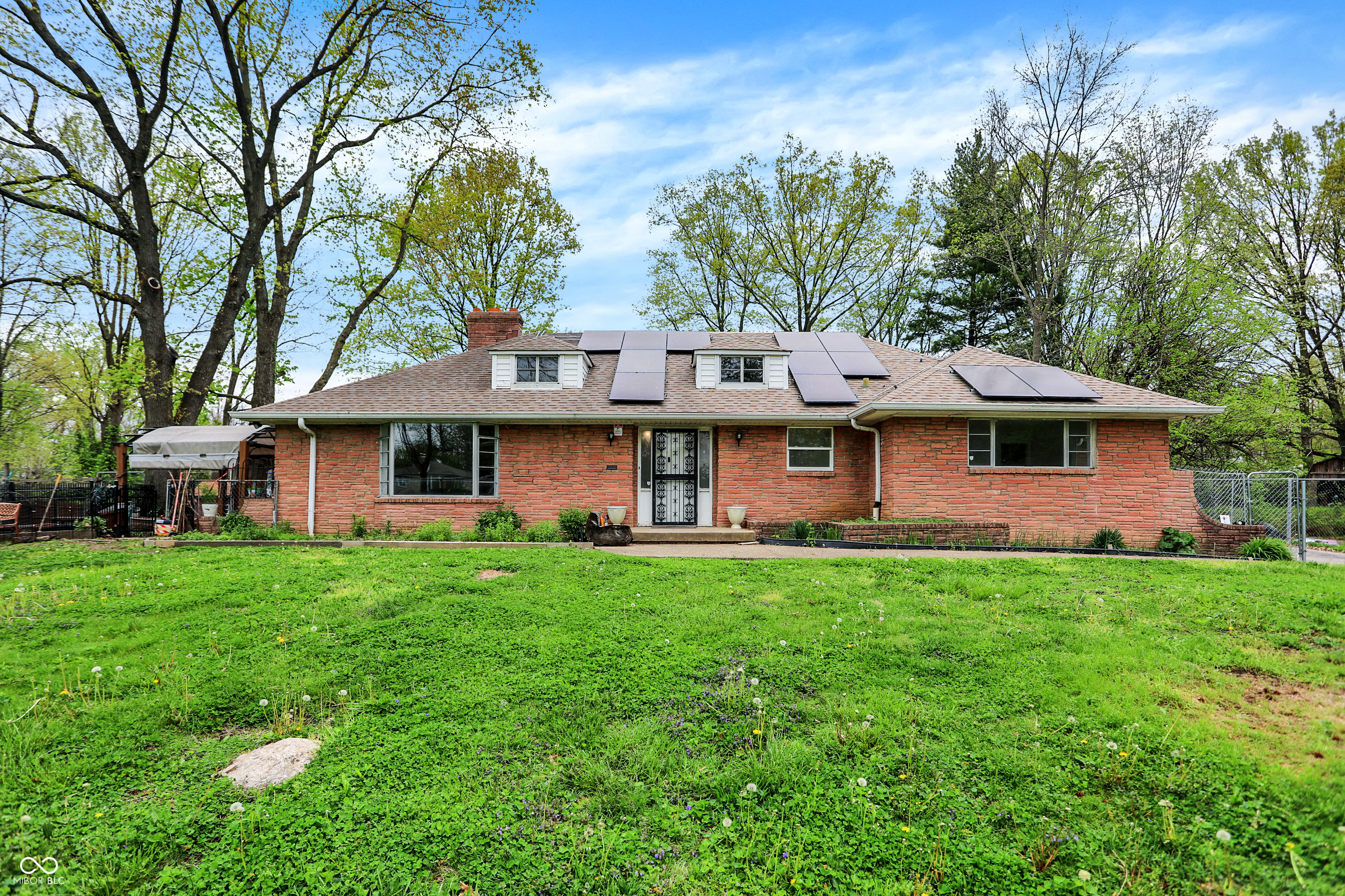 3975 Denwood Drive  Indianapolis IN 46226 photo