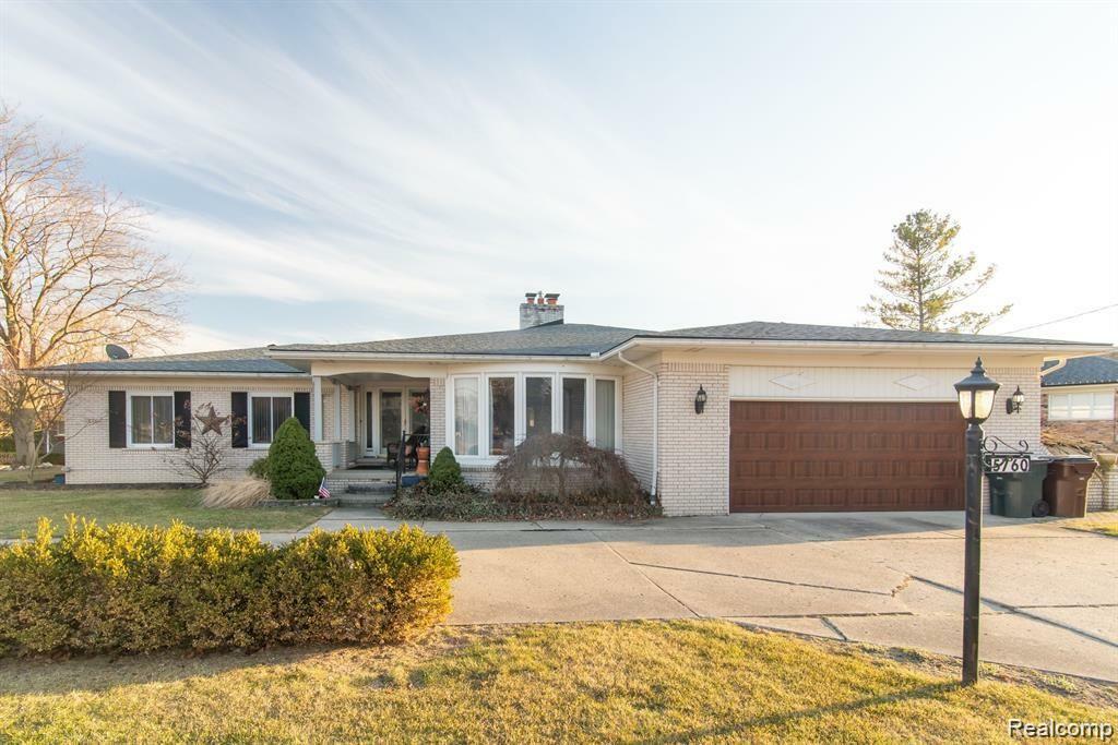 5760 Woodmire Drive  Shelby Twp MI 48316 1749 photo