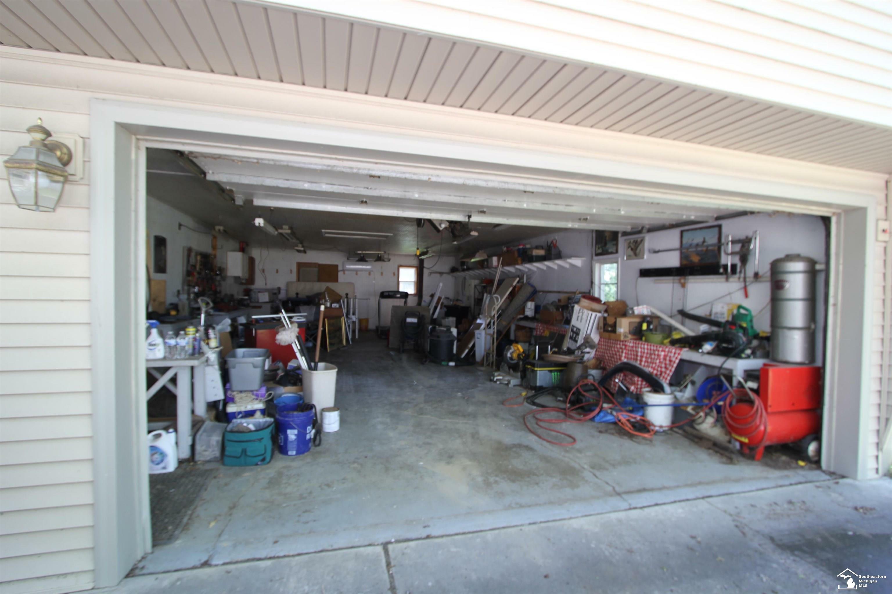 Property Photo: 15486 Dayton Road MI 48161