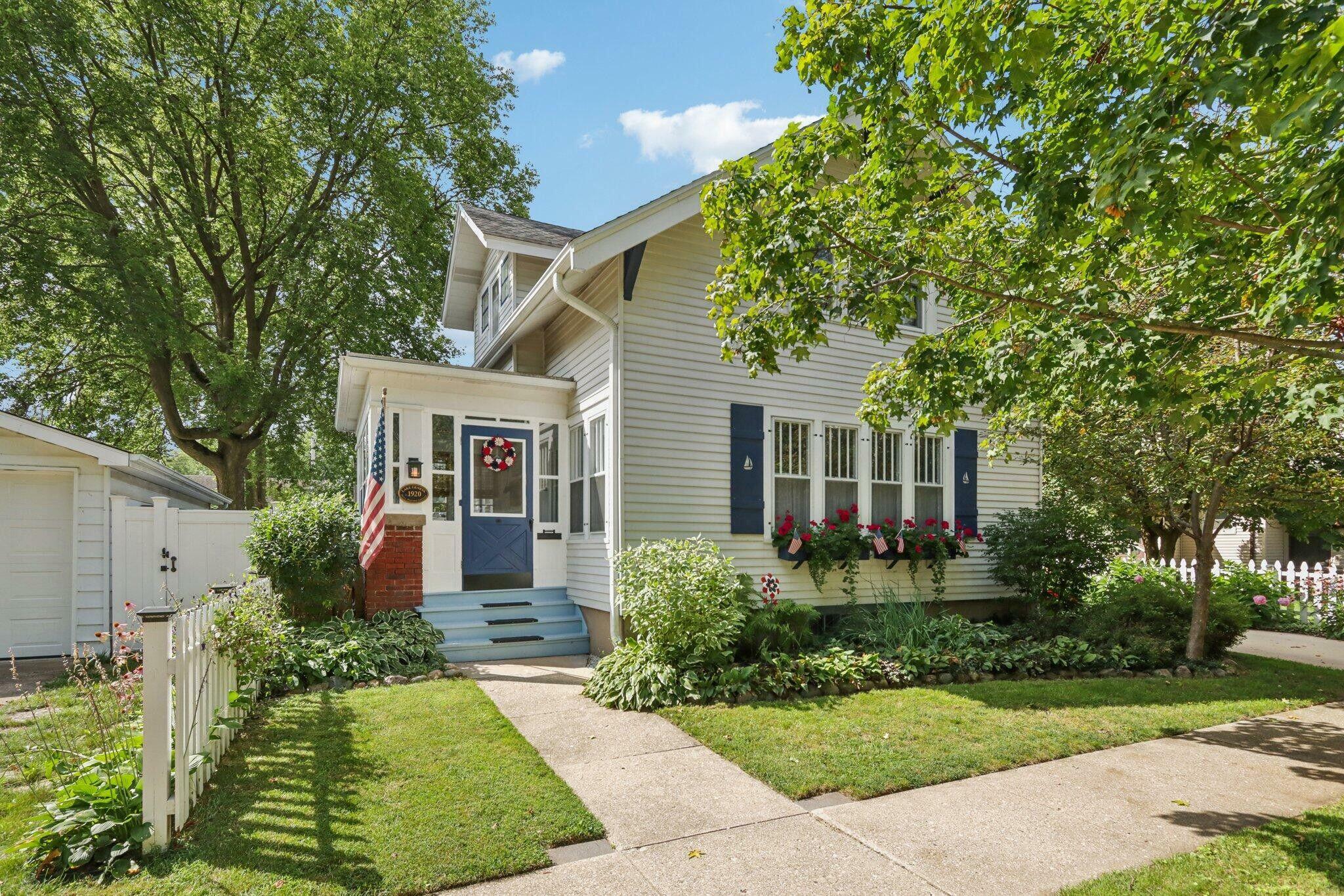 1116 Dodge St  Lake Geneva WI 53147 photo