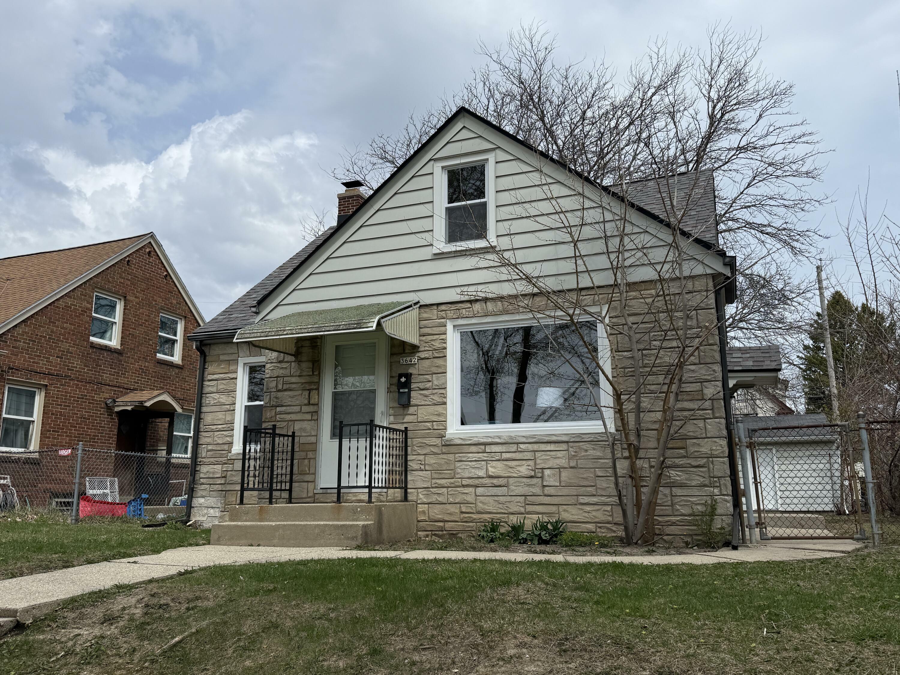 Property Photo: 3642 E Somers Ave WI 53110