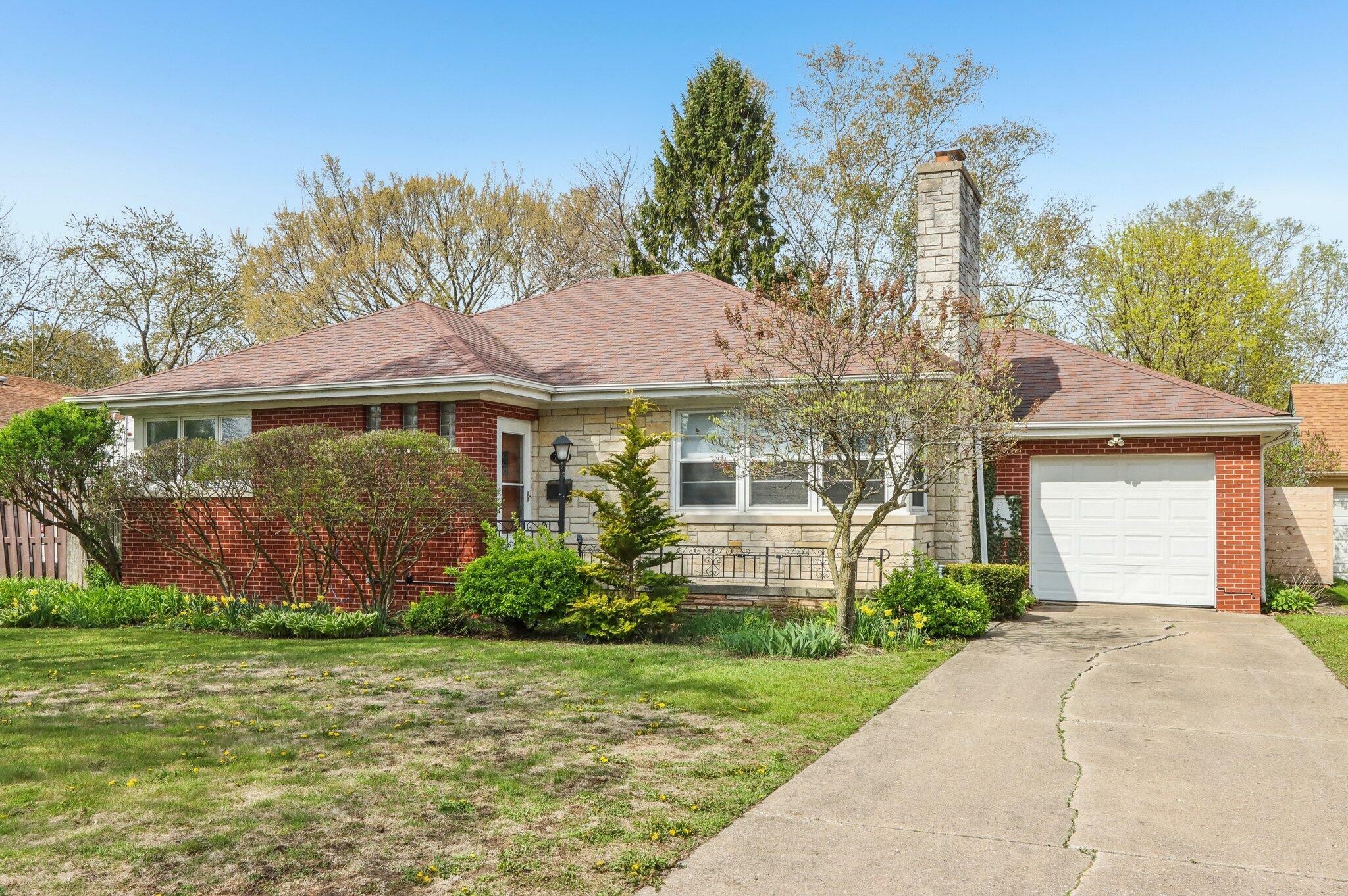 7700 3rd Ave  Kenosha WI 53143 photo