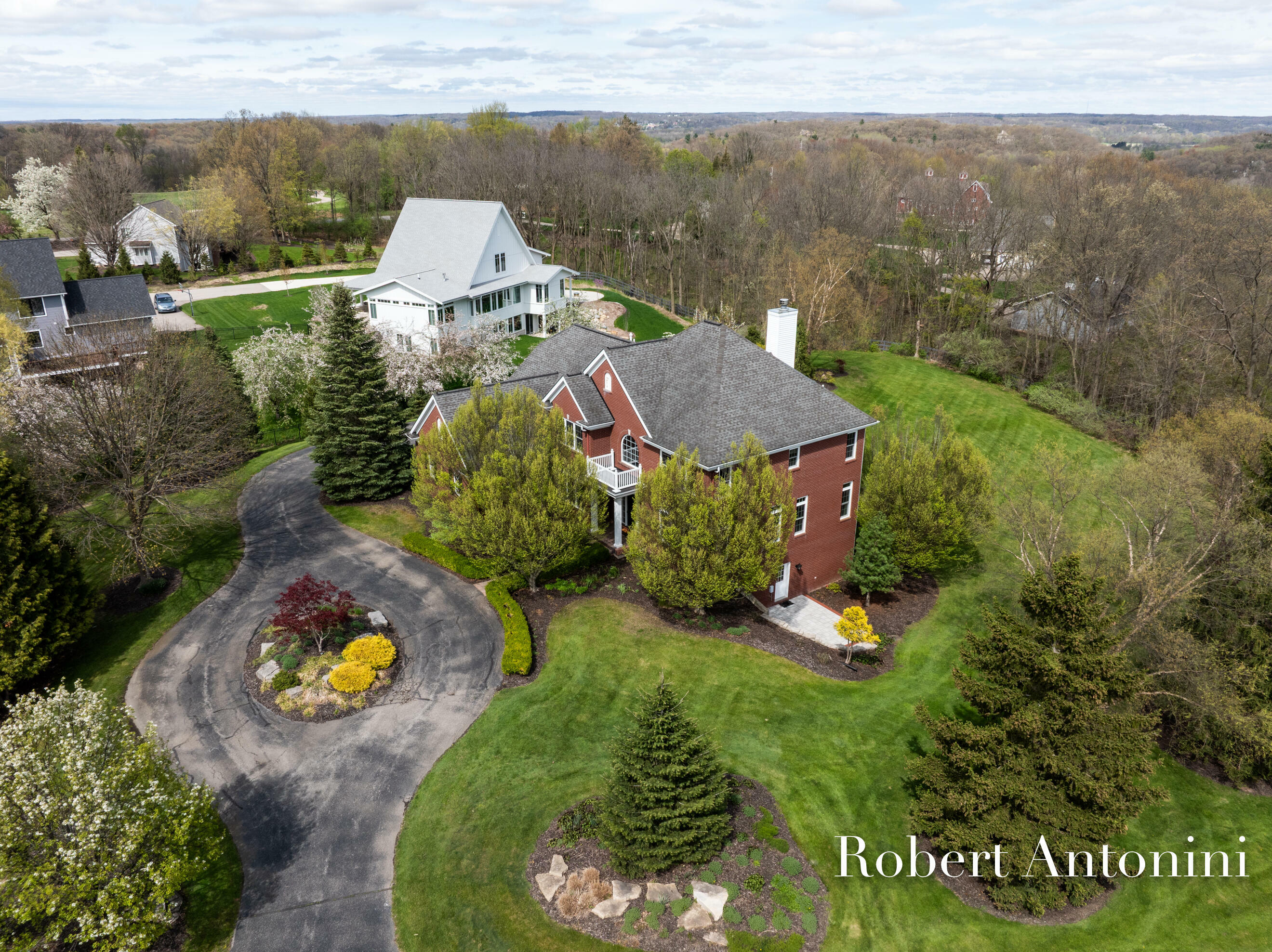 Property Photo:  1080 Whitewood Farms Court NE  MI 49525 