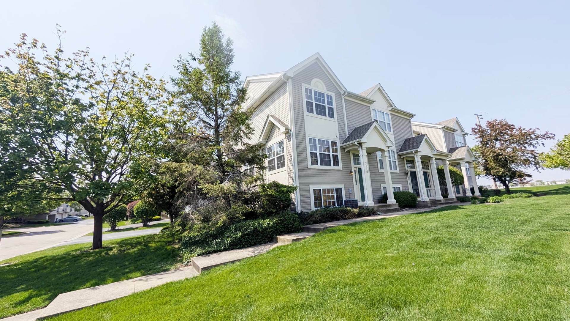Property Photo: 2615 Canyon Drive IL 60586