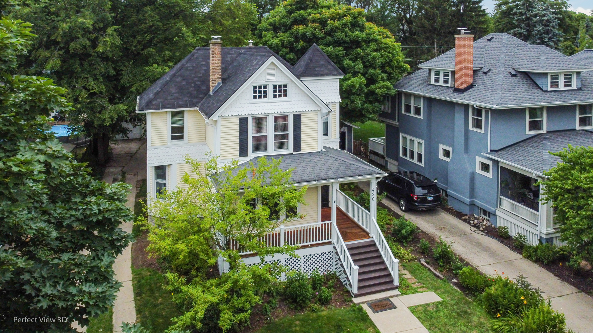 Property Photo: 420 7th Avenue IL 60525