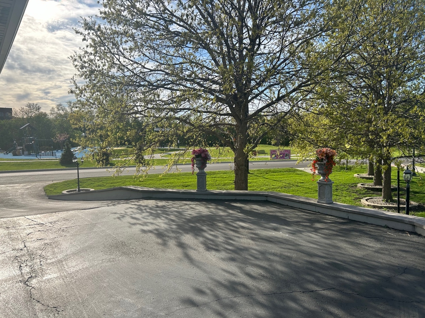 Property Photo: 1S701 Eisenhower Road IL 60181