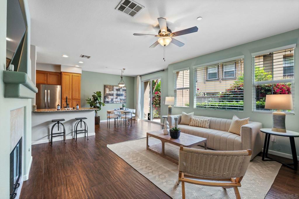 Property Photo: 2633 Prato Ln CA 92108