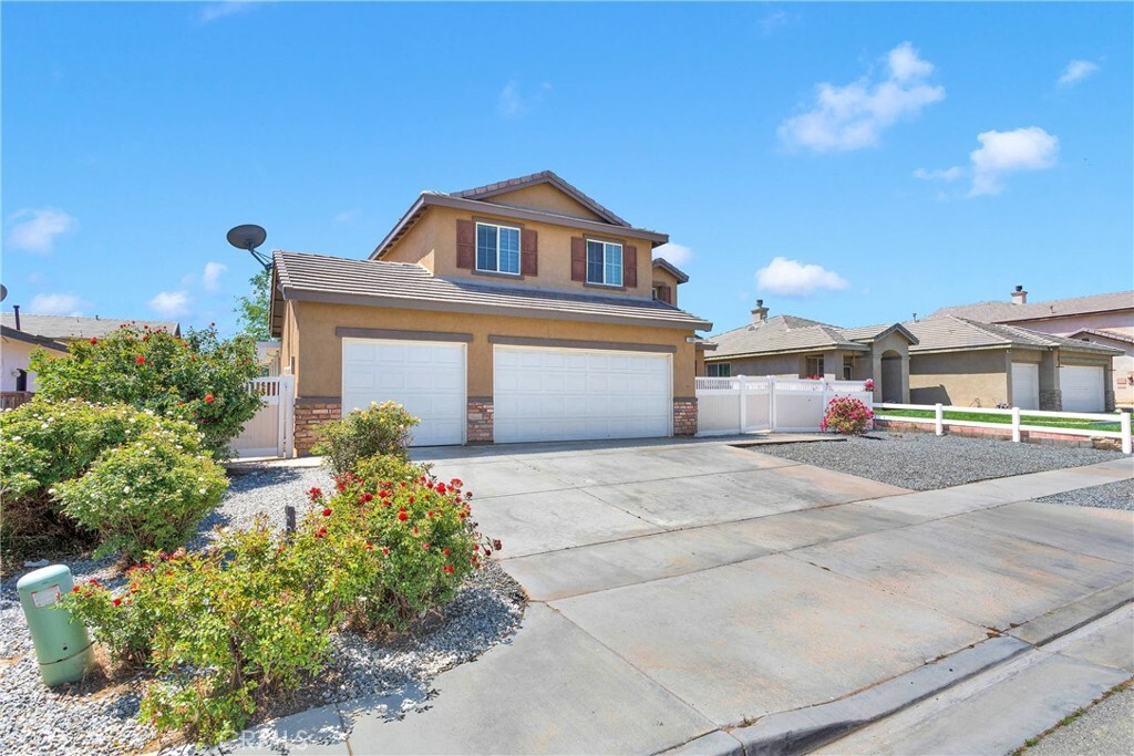 Property Photo:  13901 Nettle Street  CA 92344 